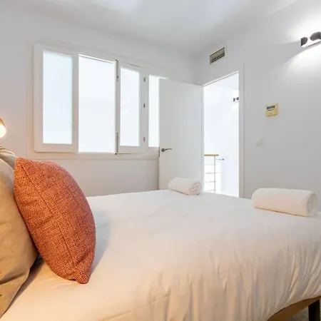 Becas Alameda Duplex By Valcambre