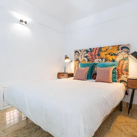 Becas Alameda Duplex By Valcambre Apartamento *